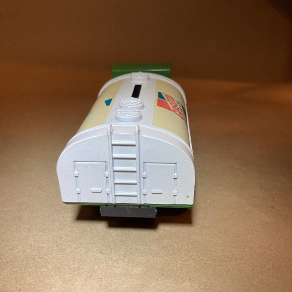 Ertl Metal 1926 Mack Bulldog Castrol Motor Oil Delivery Truck Bank Semi W/ Key - Picture 4 of 4